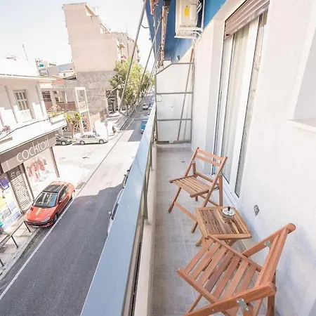 Over The Town Urban 1br Apt. 7' To Thiseio Metro Athens