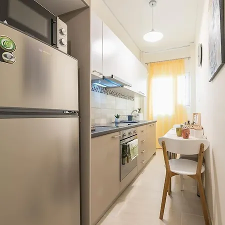 Over The Town Urban 1br Apt. 7' To Thiseio Metro Apartment Athens